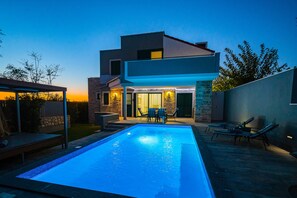 Seasonal outdoor pool -  Vila Dana & Thalia - Private pool (Novalja)