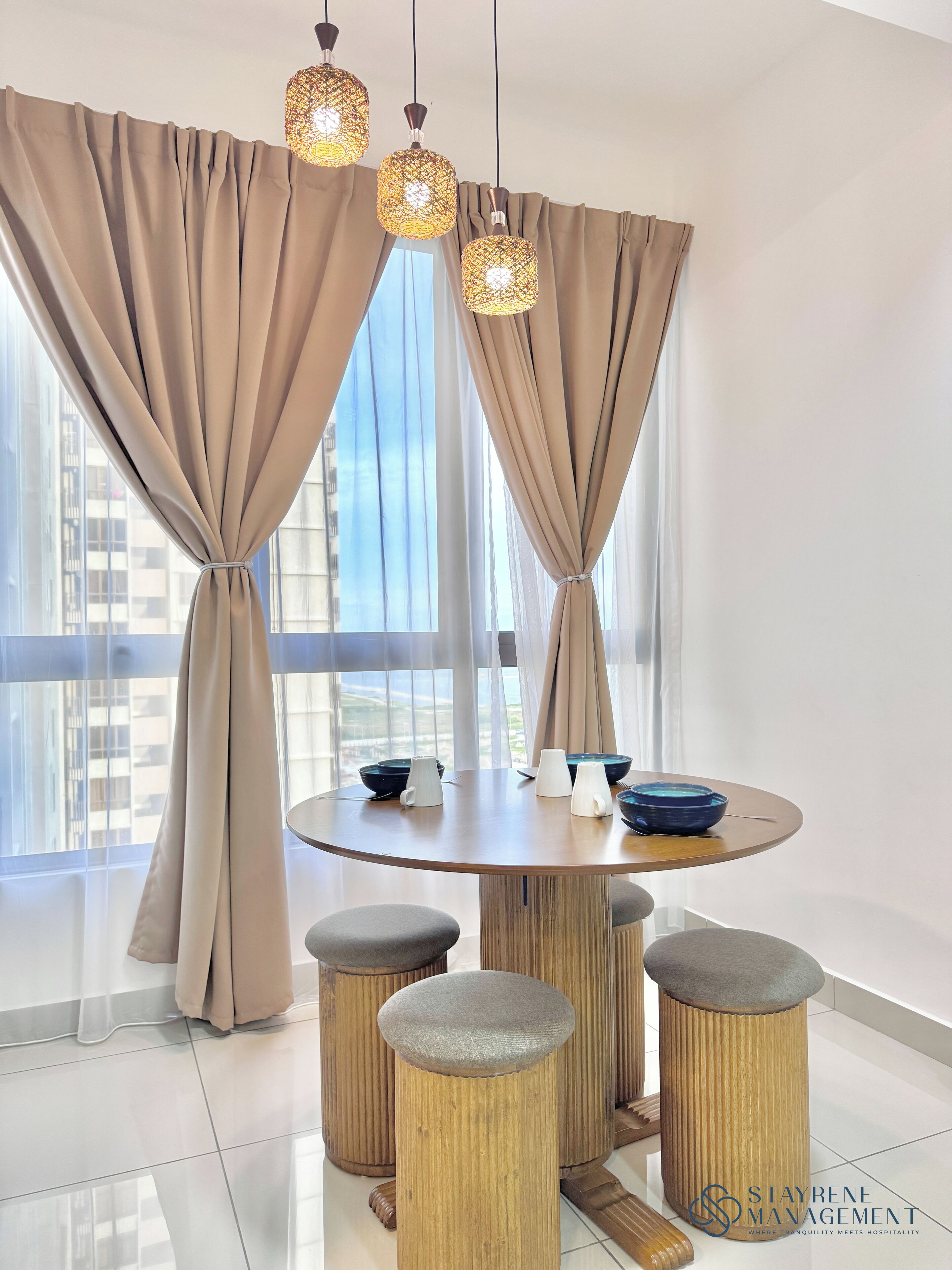 Studio Comfort, pemandangan laut | Makan di kamar