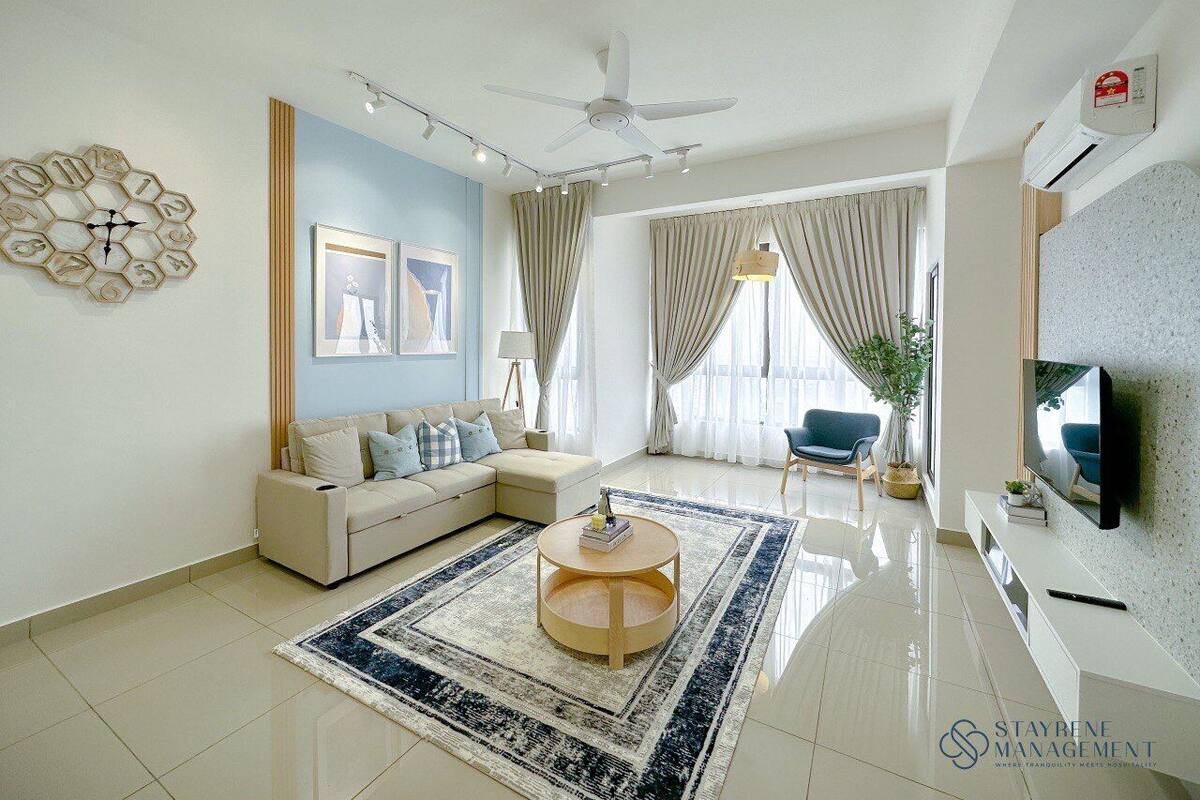 Apartamento design, 1 quarto | Área de estar | Smart TV 58 polegadas com canais digitais, TV, Netflix