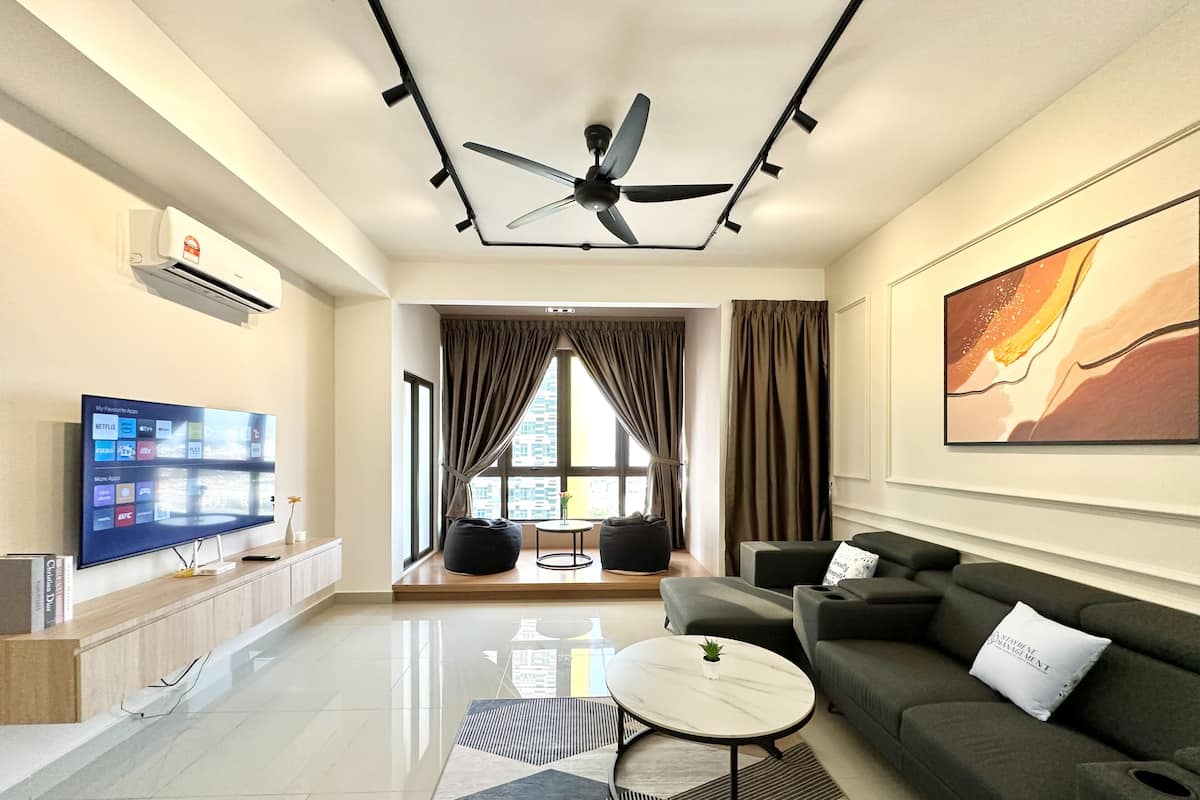 Smart TV 58 polegadas com canais digitais, TV, Netflix