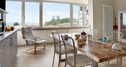 Holiday Apartment "Nigella Langhe Home" with Mountain View, Balcony & Wi-Fi