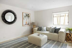 تلفزيون ذكي، مكتب