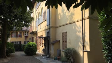 Esterni
