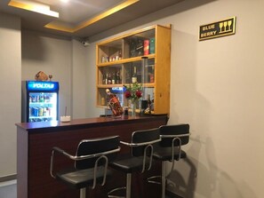 Bar (in der Unterkunft)