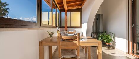 تناول الطعام