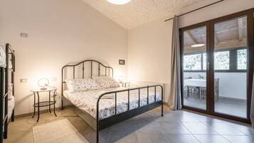 1 soverom, wi-fi (inkludert) og sengetøy