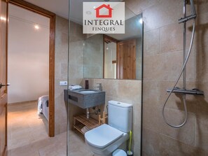 Hair dryer - Beachfront Fisherman's Cottage with AC, Wi-Fi & Parking (Palamós)