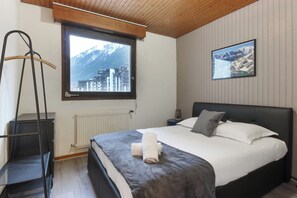 1 室のベッドルーム、旅行用ベビーベッド、WiFi (無料)、ベッドシーツ