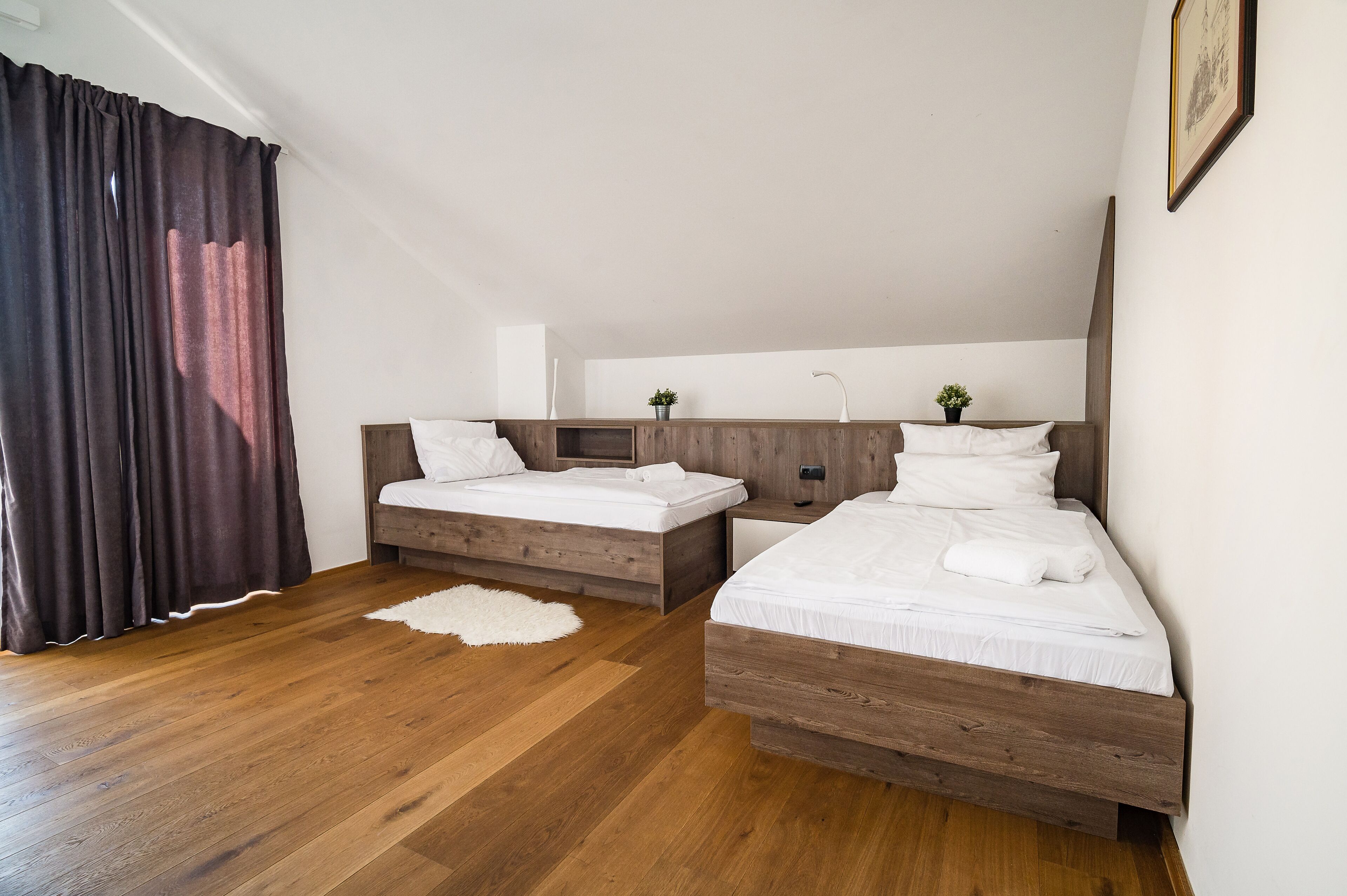 3 bedrooms, in-room safe, iron/ironing board, free WiFi