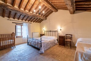 1 camera, Wi-Fi gratuito, lenzuola