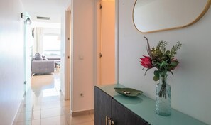 Unclassified image, 2 of 30, button