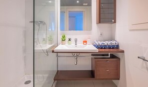 Kostenlose Toilettenartikel, Haartrockner