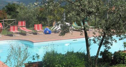 Bauernhof 'Agriturismo Cuiano La Loggetta' mit Gemeinschaftspool, Gemeinschaftsgarten und WLAN