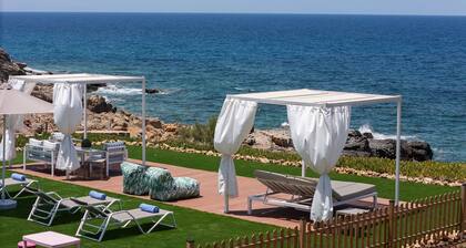 Lili Seafront Studio with, everything in walking distance!