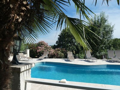 Quercy house, open view, private pool - 15 people