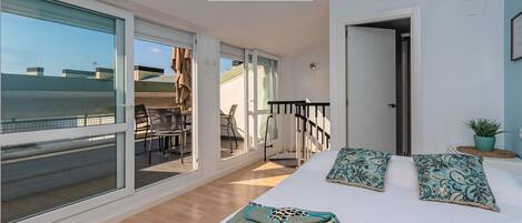 2 chambres, chambres insonorisées, fer et planche à repasser