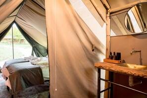 Luxury Tent | Bathroom - Bundox Explorer Camp (Hoedspruit)