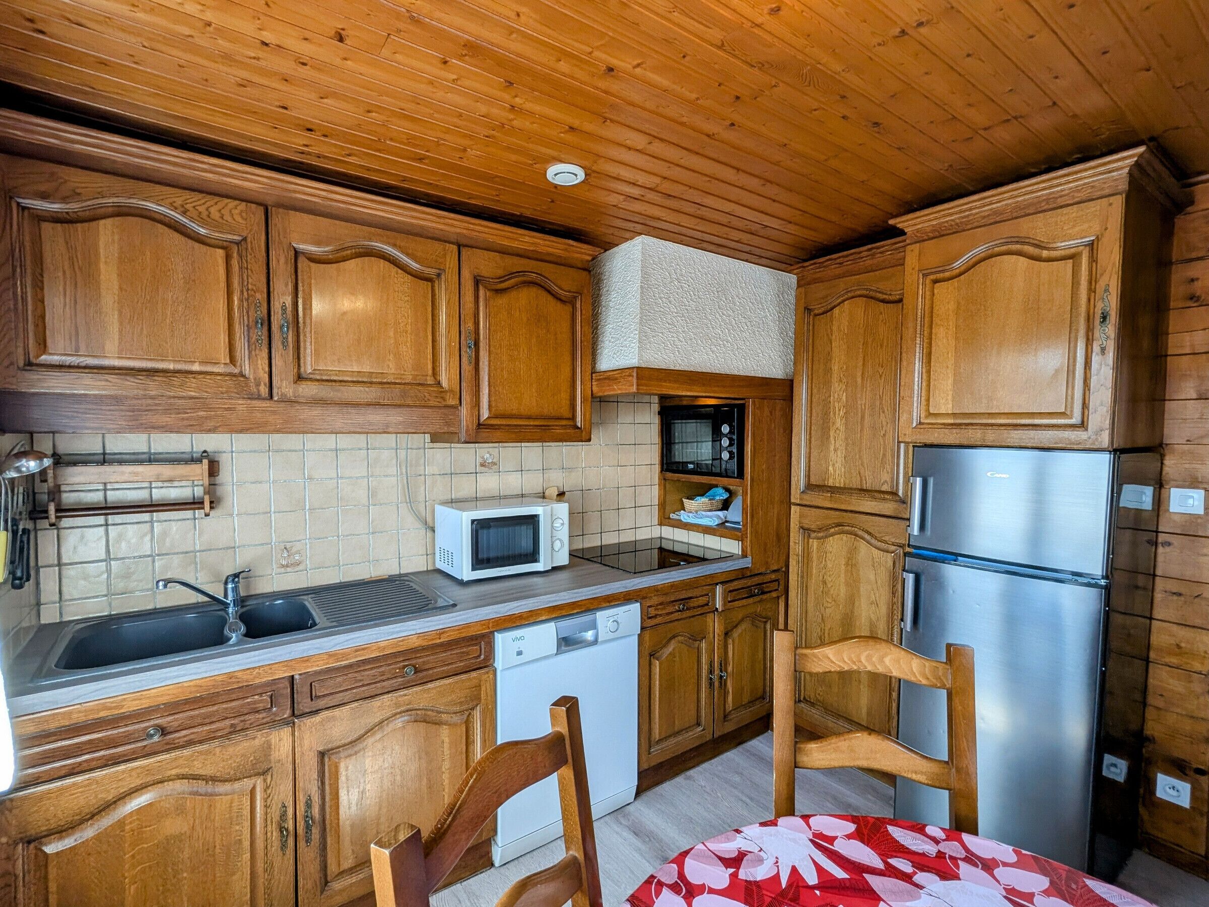 Fridge, microwave, dishwasher