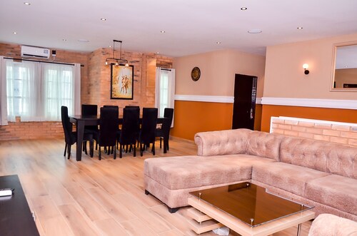 2 bedroom spacious Penthouse Apartment