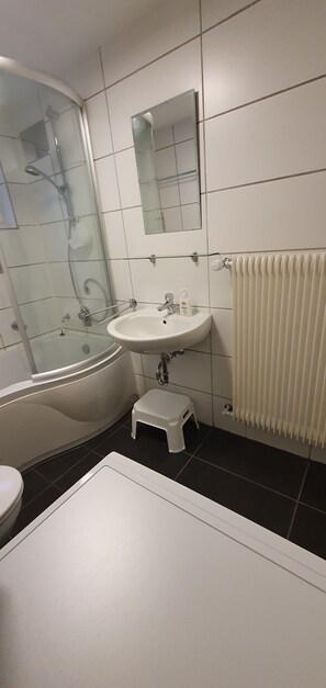 Towels, toilet paper - Apartment zur Gurgel 63sqm with terrace (Hirrlingen)