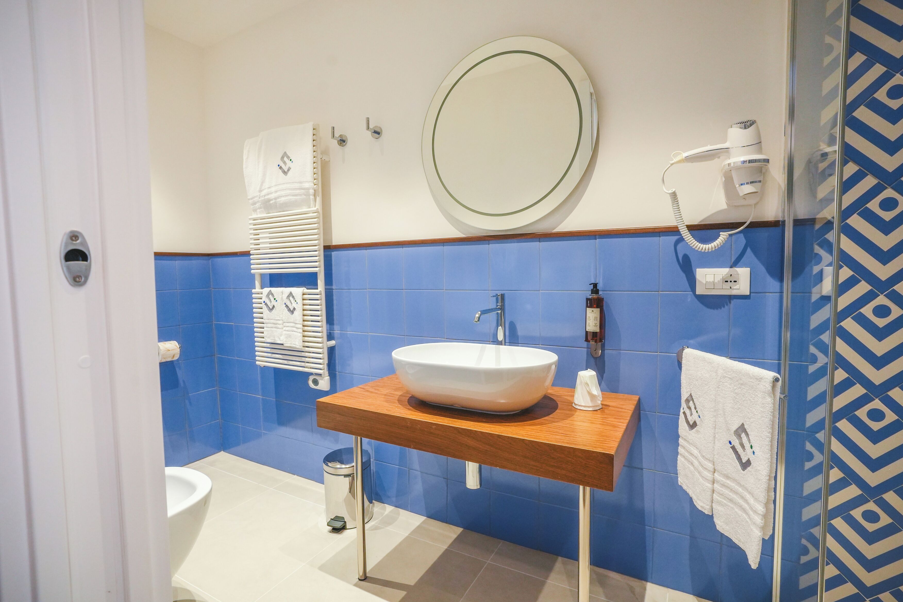 Foto - Cafè Latino Suites