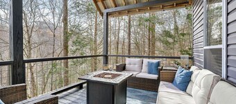 Lakeside Treehouse Near Center Hill Lake