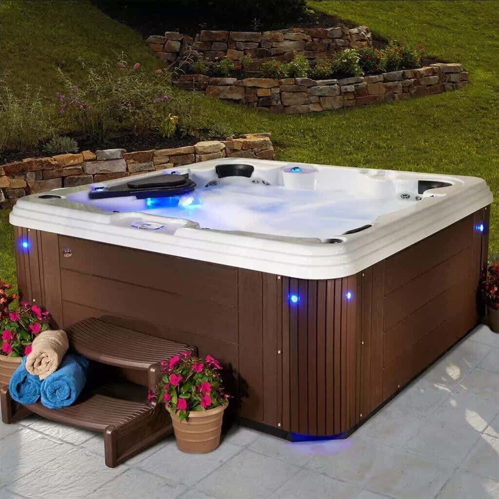 Bain à remous extérieur