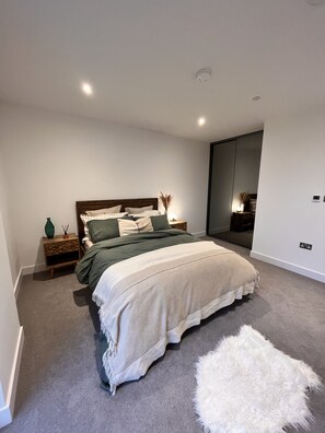 1 chambre, bureau, Wi-Fi, draps fournis