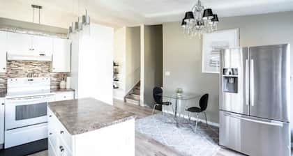 Bright & Spacious 3 bedroom home