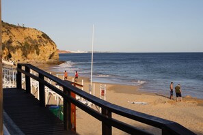 Beach towels - Lovely 1 Bedroom Apt,  Verandas do Mar,  Olhos de Agua (Olhos de Água)