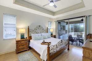 Room - Pet-friendly Home With Pool, spa and Steps to Beach (Marco Island)