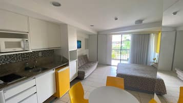 Standard Studio Suite | Free WiFi