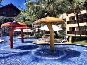 4 outdoor pools, pool umbrellas, sun loungers - Muro Alto Marulhos (Ipojuca)