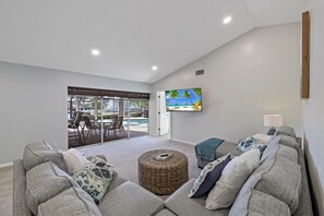 House, Multiple Beds (Direct boating access home with pool ) | Interior - Direct Boating Access Home With Pool spa and Billiards (Marco Island)