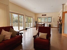 24-inch flat-screen TV with cable channels, TV