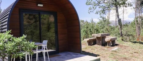 Bungalow, 1 chambre, vue sur la montagne | 1 chambre, minibar, rideaux dâobscurcissement, systĂšme dâinsonorisation