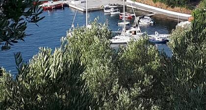 Eione villa on Paleo Trikeri Island with great sea views