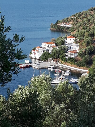 Eione villa on Paleo Trikeri Island with great sea views
