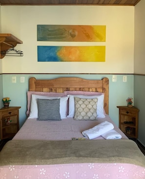 Basic Triple Room | Free WiFi, bed sheets -  Chácara Bora Bora (São Bento do Sapucaí)