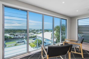 Interior - PACIFIC HOUSE - LUXURY HOLIDAY HOME WITH OCEAN VIEWS (Crescent Head)