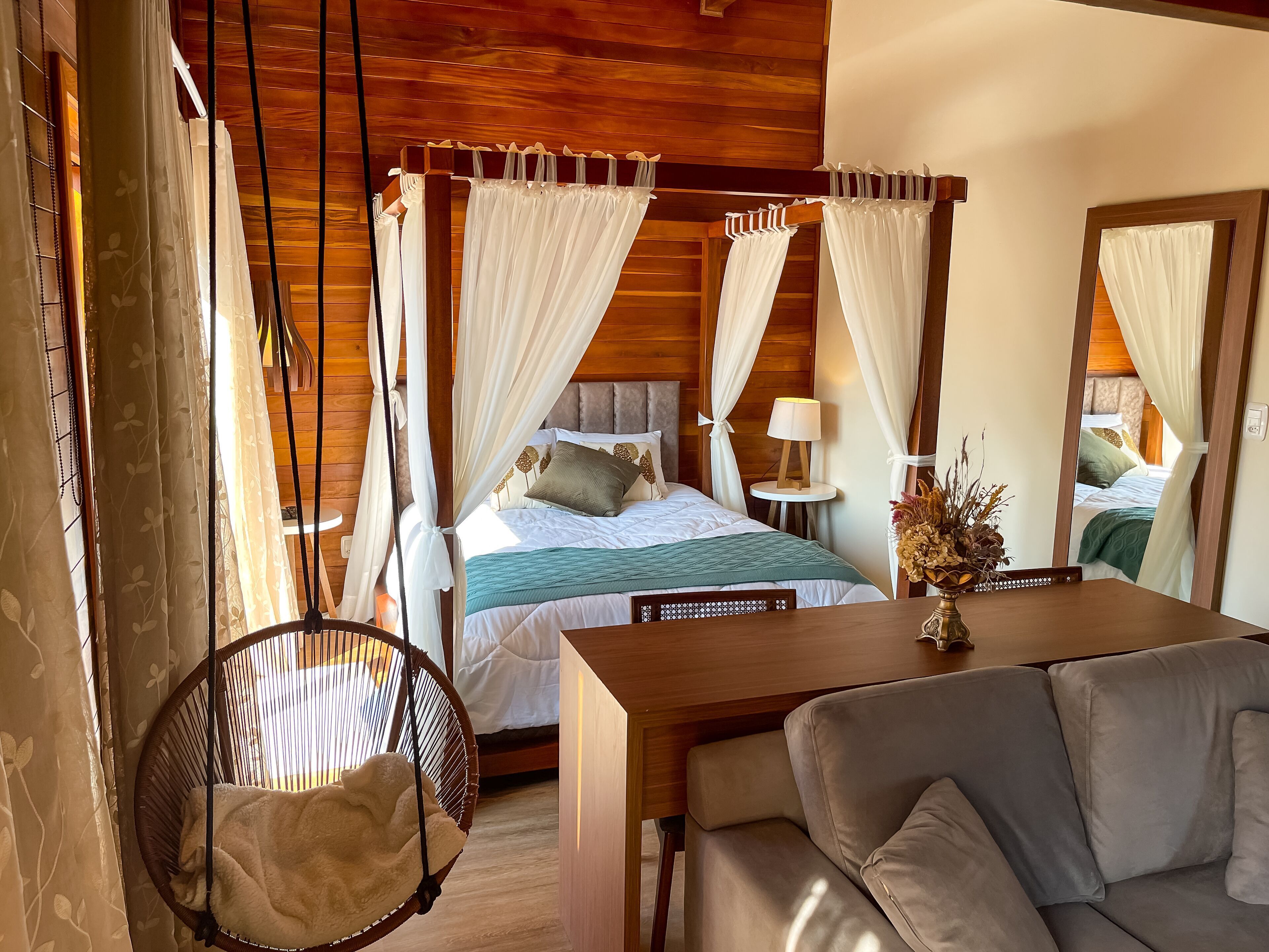 Ropa de cama de alta calidad, colchones Select Comfort y minibar 