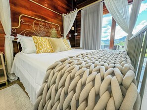 Ropa de cama de alta calidad, colchones Select Comfort y minibar 