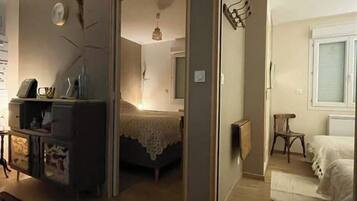 2 Schlafzimmer, Schreibtisch, BĂŒgeleisen/BĂŒgelbrett, kostenloses WLAN