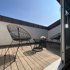 Il Milione | Premium bedding, down comforters, Tempur-Pedic beds, in-room safe