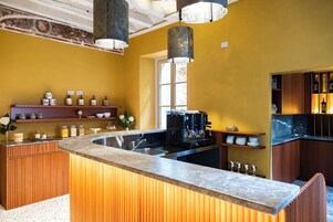 Desayuno buffet incluido todos los días 