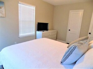 3 chambres, bureau, fer et planche à repasser, Wi-Fi gratuit