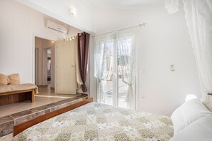 Villa Iris with Private pool, Panoramic Mountain Views | 2 bedrooms, soundproofing, iron/ironing board, free cribs/infant beds
