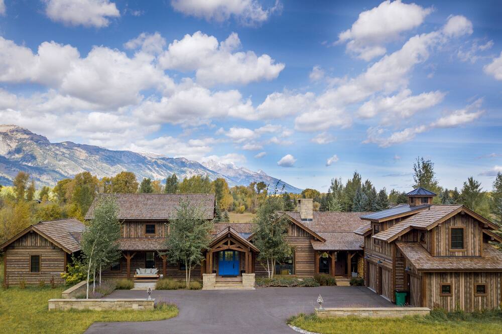 Four-Bedroom with Teton Views