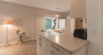 Galena Getaway: Dog-Friendly Frisco Retreat