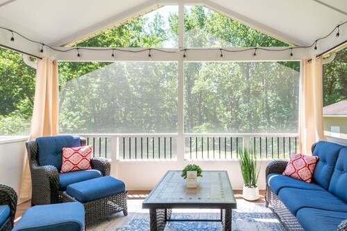 Concord Haven - Screened Porch Private Getaway